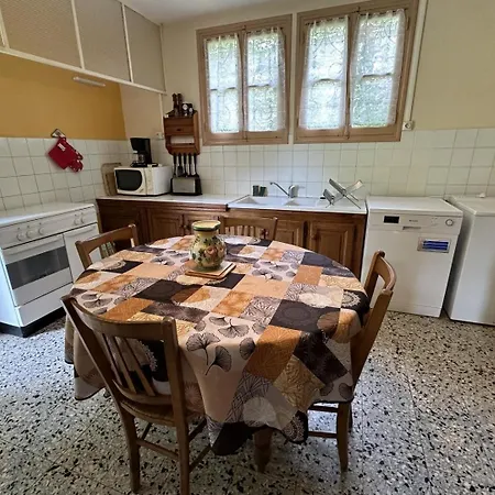 Les Tuileries Holiday home Luglon